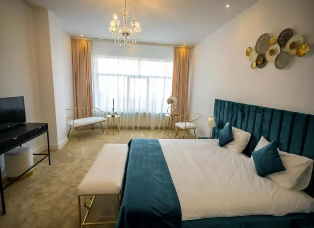Hotel Queen Vera Junior suite #5