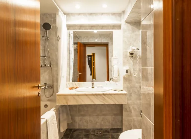 Hotel Savoy Cameră Dublă standard #3