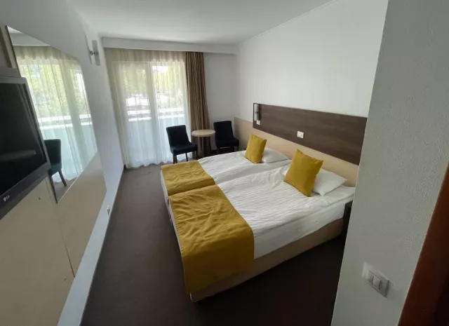 Hotel Zenith Mamaia Cameră Dublă fară vedere la mare corp Junona