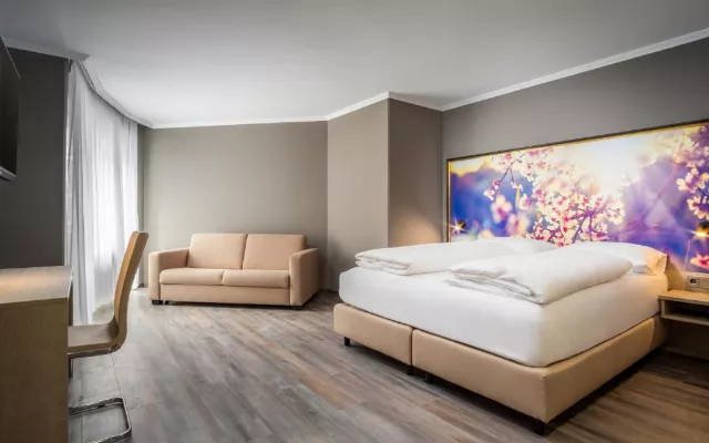 Hotel Awa
