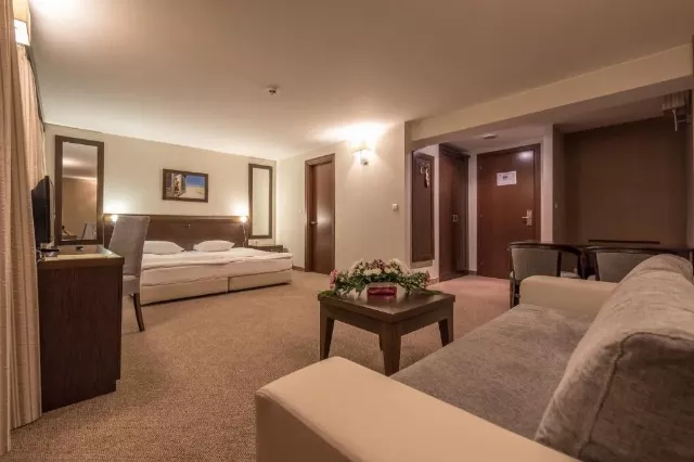 Hotel Lion Borovets Family room #2