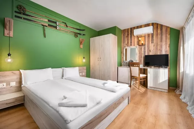 Hotel Moura Borovets Triple room