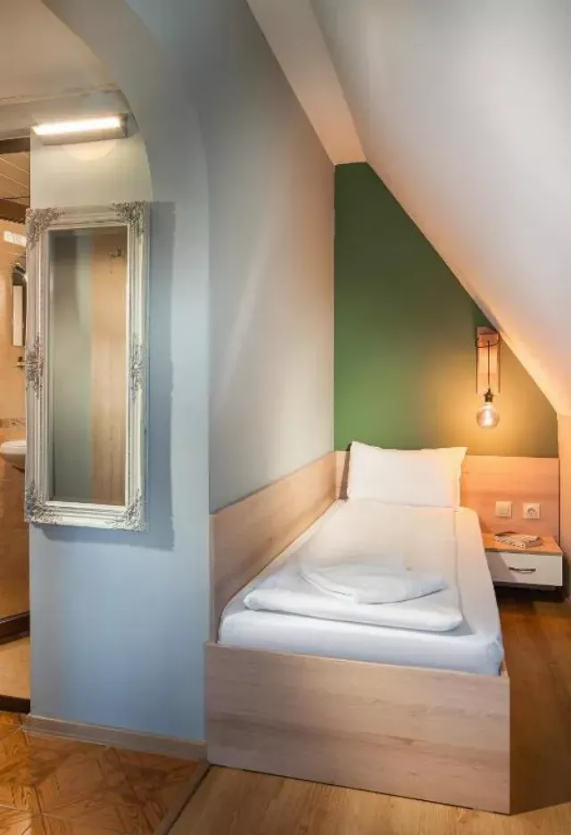 Hotel Moura Borovets Triple room #3