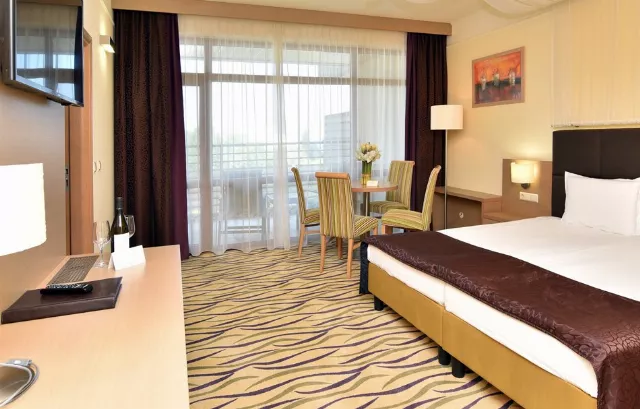 Hotel Flamingo Grand Hotel & Spa Corner #2