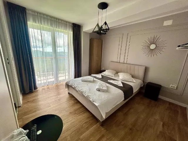 Complex Veverita, Cameră Dublă cu balcon