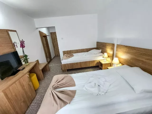 Hotel Montana Cameră Twin 3* #2
