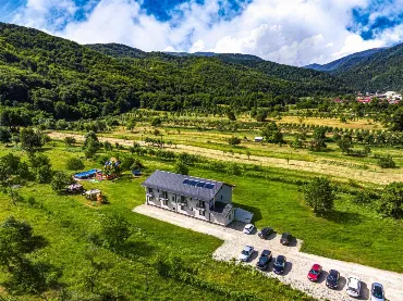 Transalpina Retreat, Romania / Novaci