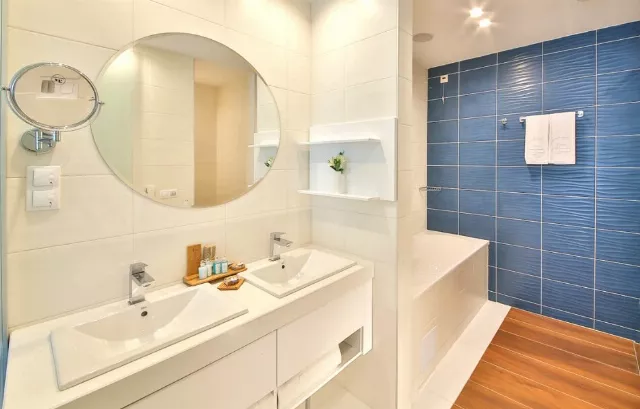 Hotel Maritim Paradise Blue & Spa, Studio sea view with kitchenette