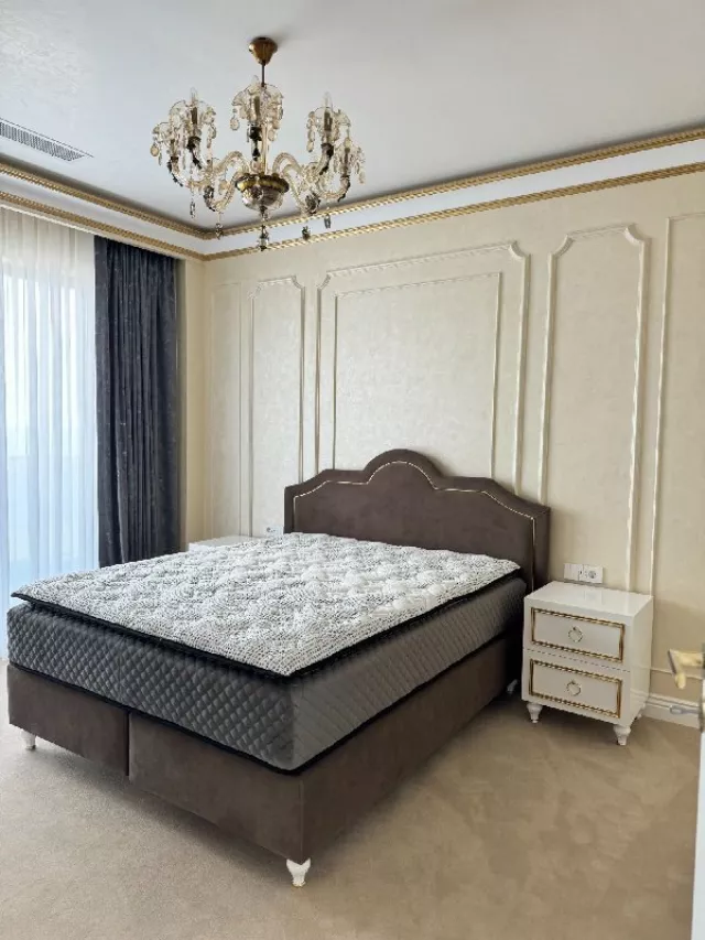 Hotel Alexandra Apartament cu vedere laterală la mare