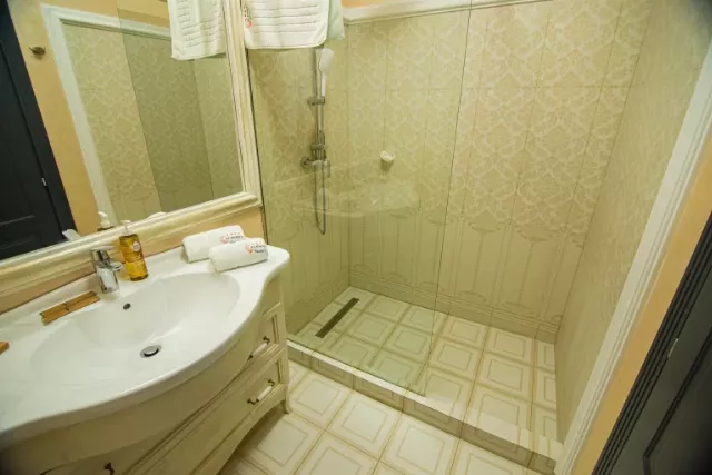 Hotel Alessio Residence, Cameră Dublă King cu balcon