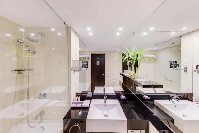 Hotel Cinnamon Lakeside Colombo