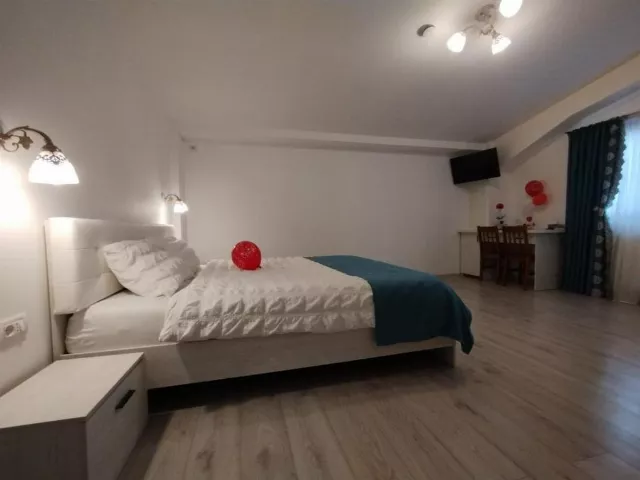 Pensiunea La Amy Cameră Dublă king deluxe c4