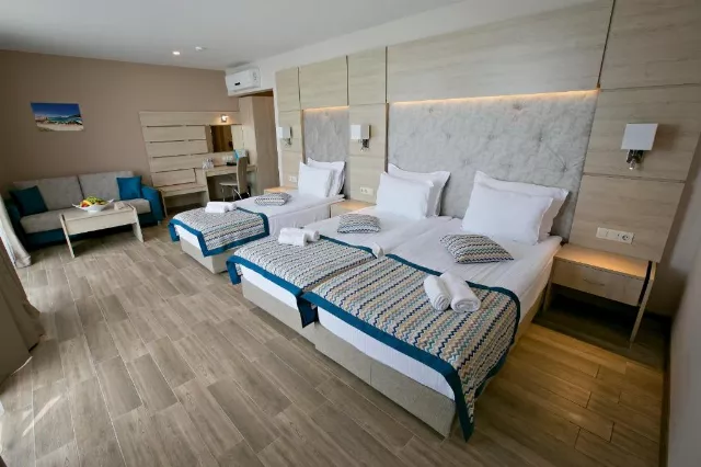 Hotel Royal Grand, Family room