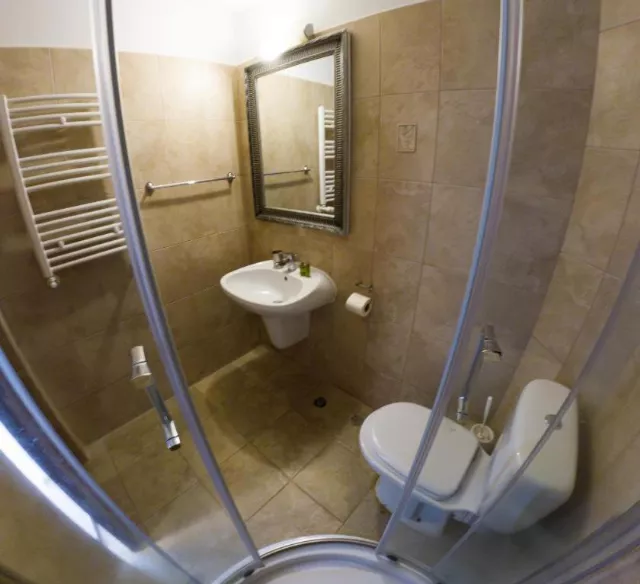 Pensiunea Poiana Izvoarelor Cameră Triplă cu balcon #2