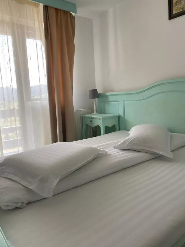 Pensiunea Poiana Izvoarelor Tripla cu balcon