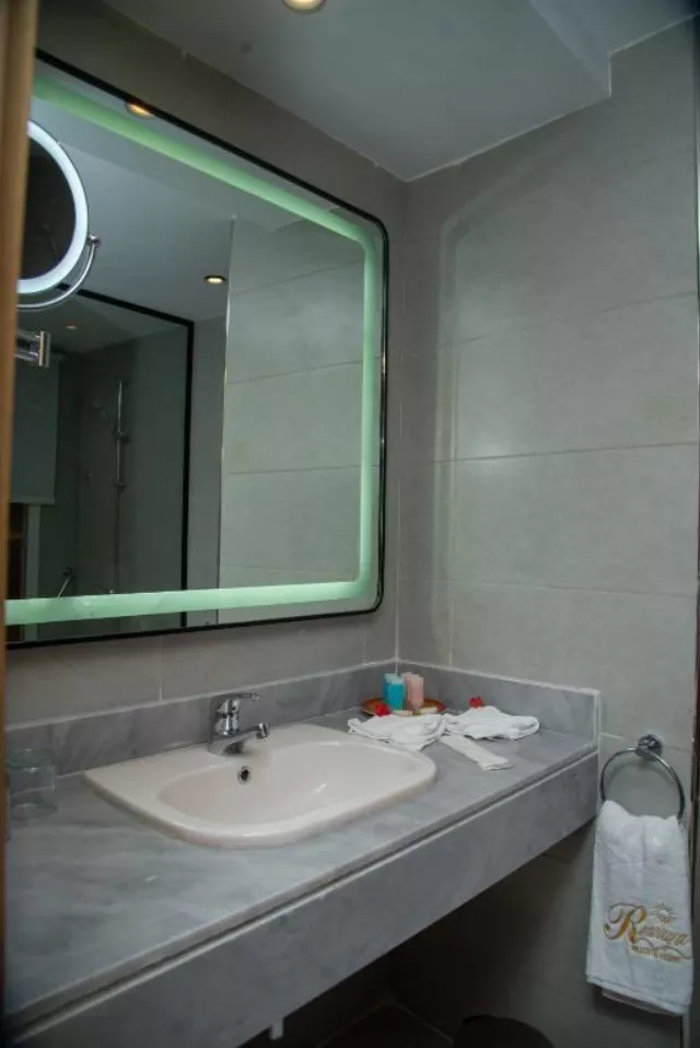 Hotel Rewaya Majestic Resort