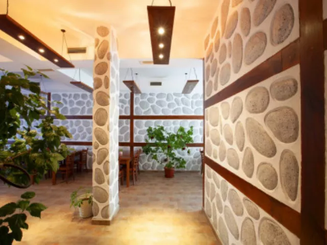 Hotel Guest House Ela