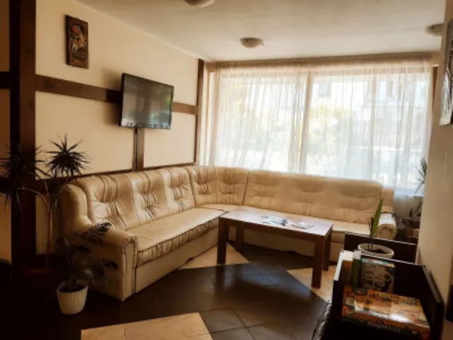 Hotel Guest House Ela