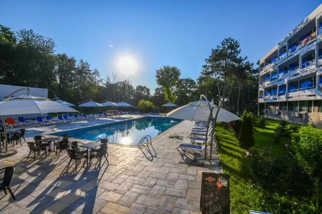 Hotel Holiday Blue