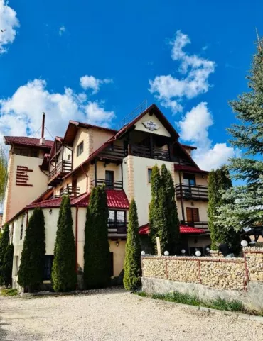 Hotel Bran Dracula, Romania / Bran - Moieciu