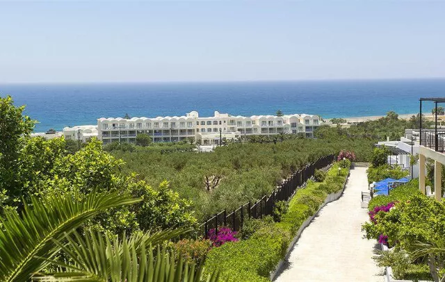 Hotel Sunshine Village?