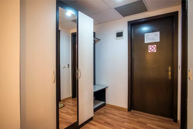 Hotel Anina Cameră Dublă corp A sau B #6