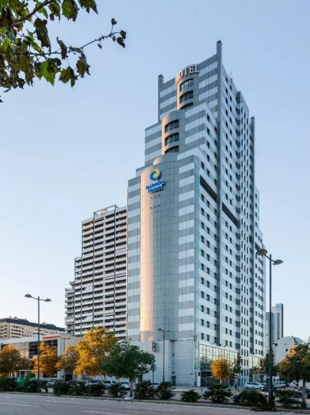 Hotel Ilunion Valencia 3