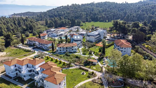 Hotel Chrousso Village