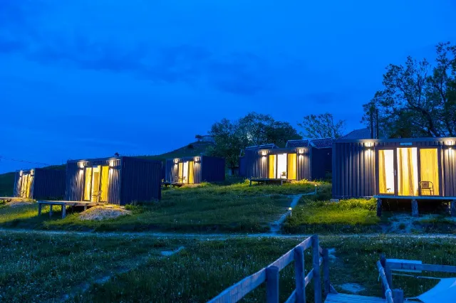 Ursa Mica Glamping Resort