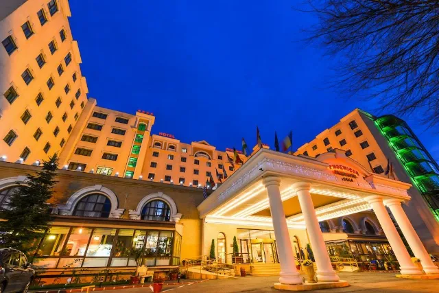 Hotel Phoenicia Grand