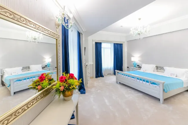 Hotel Phoenicia Grand