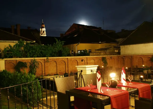 Hotel Maxim