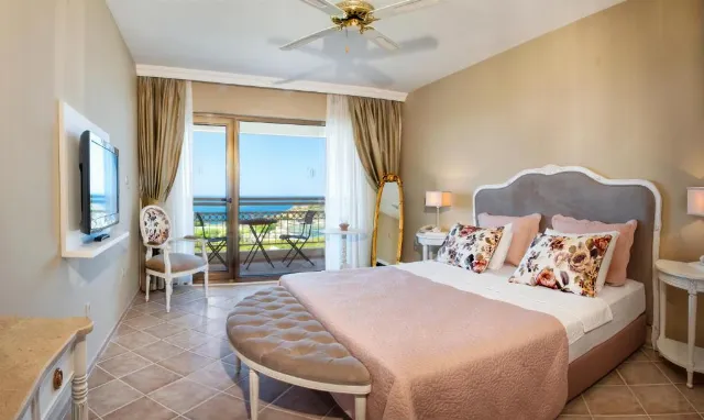 Carina Hotel