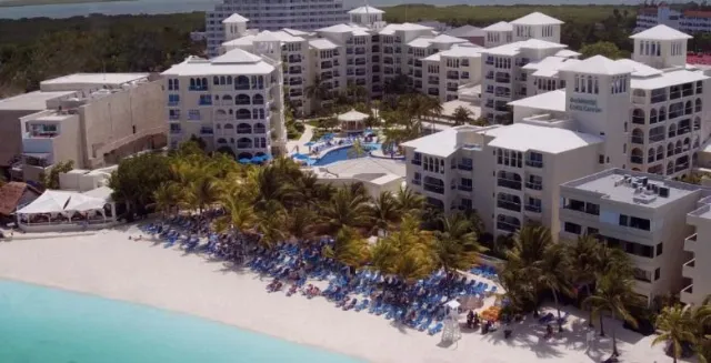 Hotel Barcelo Occidental Tucancun