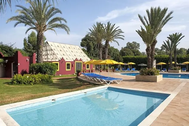 Hotel Oasis Hotel & Spa