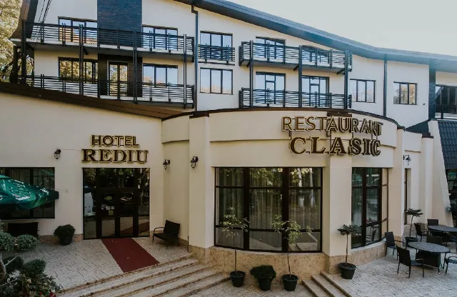 Hotel Rediu