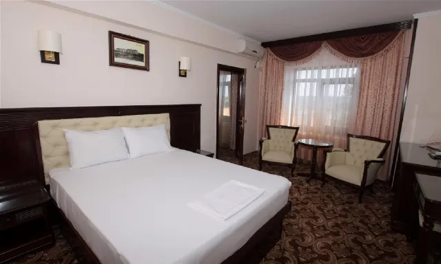 Hotel Grand Orient