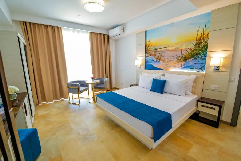 Hotel Mera Maris