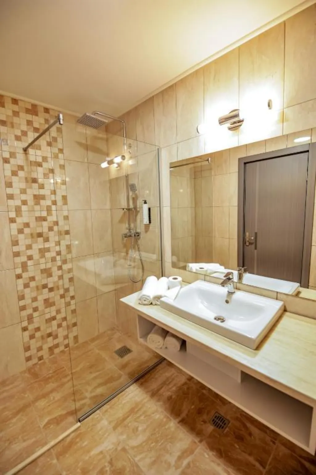 Hotel Mera Maris