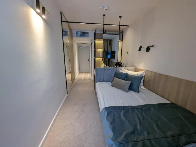 Hotel Bavaria Blu, Single standard cu balcon
