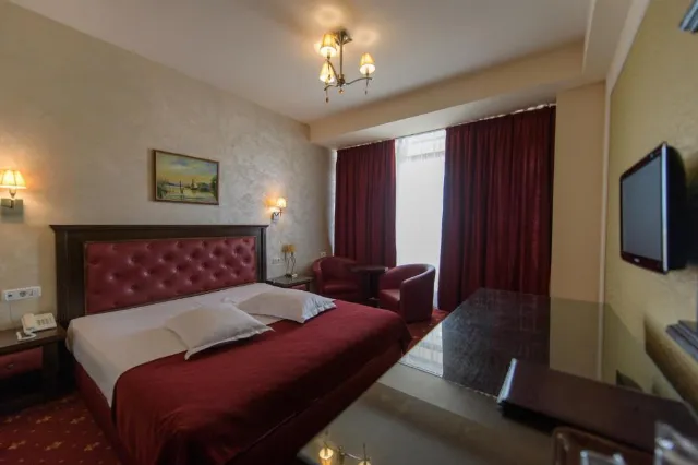 Hotel Golden Palace