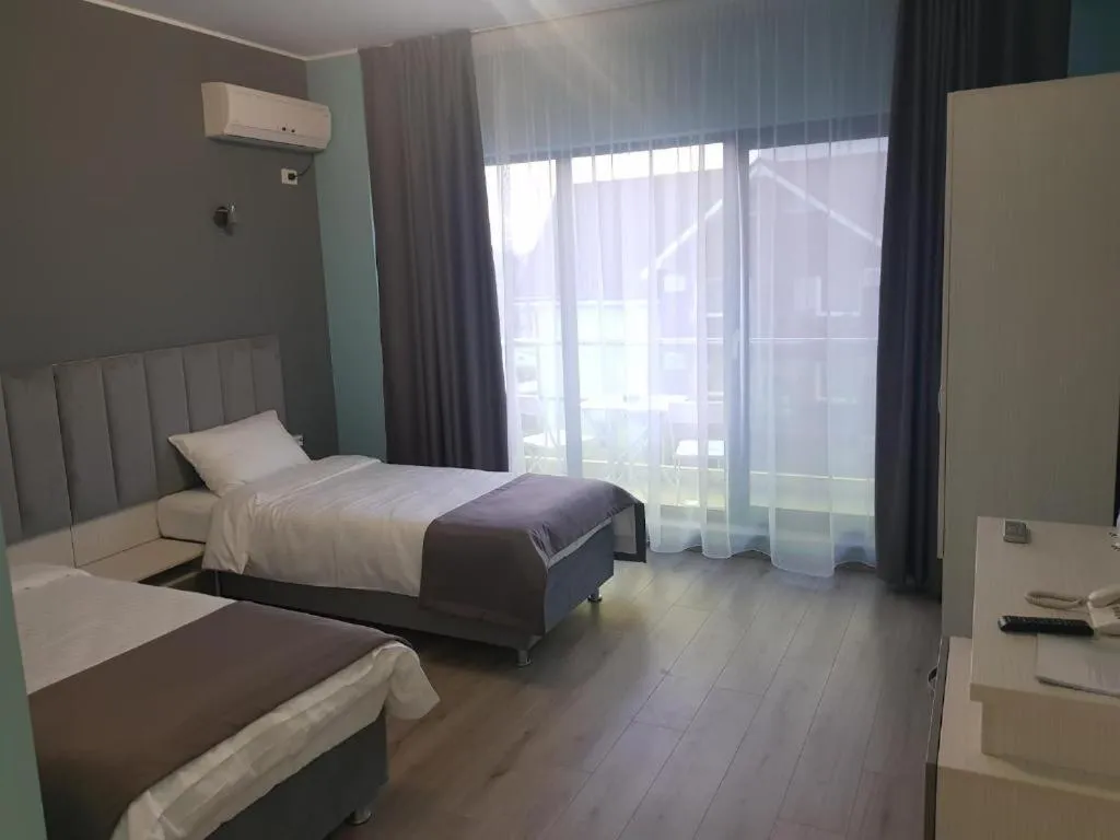 Hotel Friday Boutique