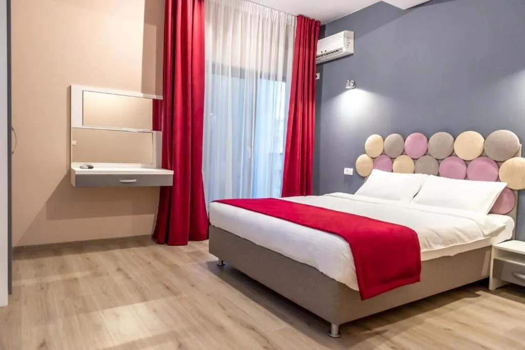 Hotel Friday Boutique