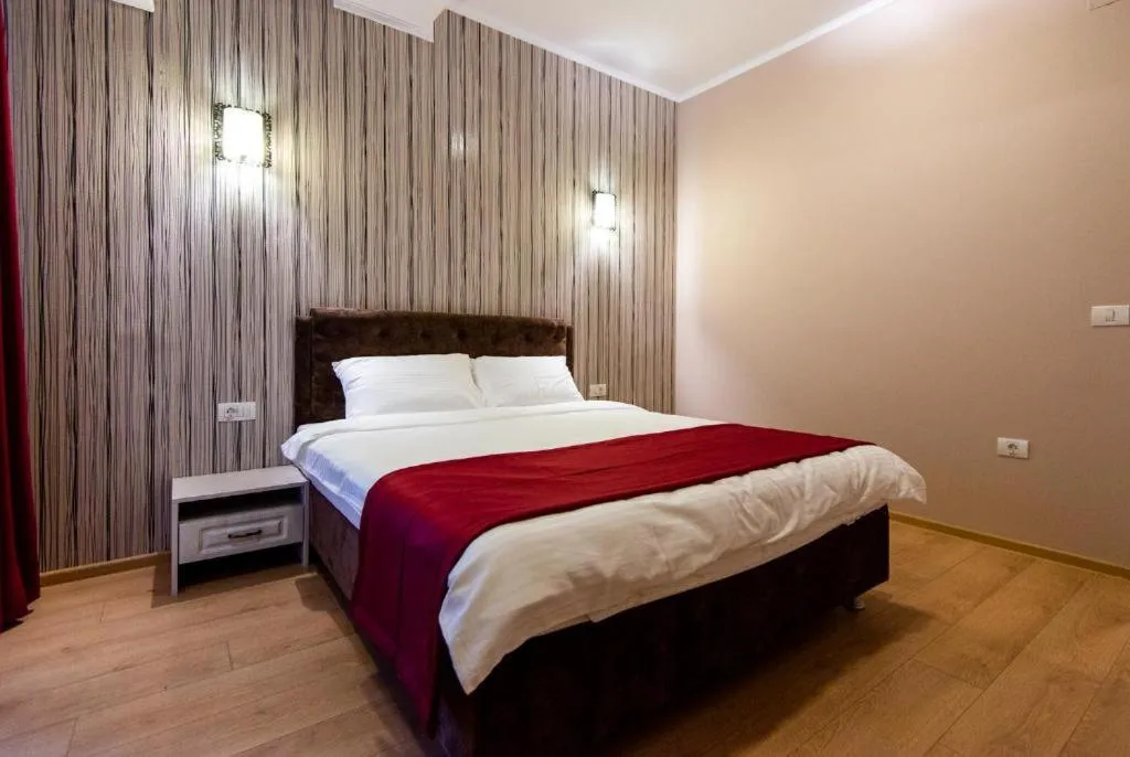 Hotel Friday Boutique