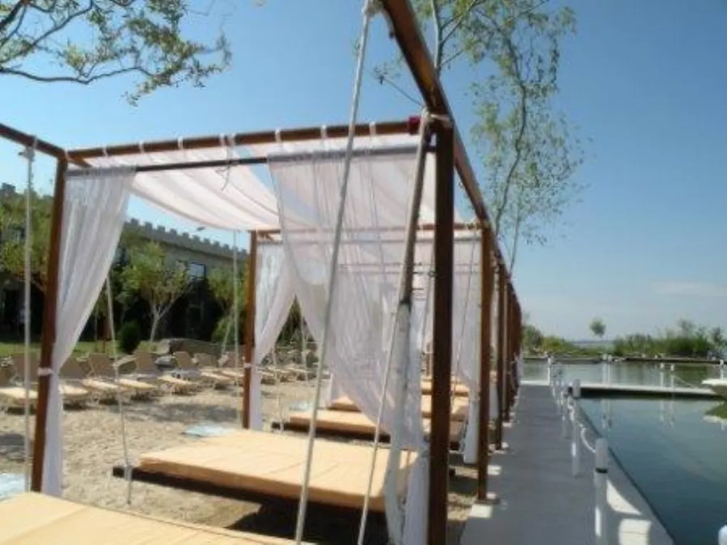 Hotel La Scoica Land
