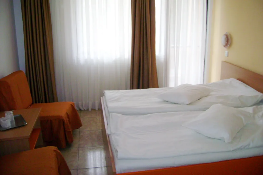 Hotel Lotus