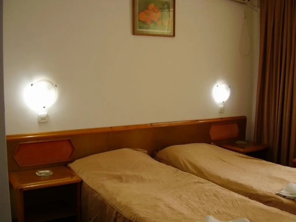 Hotel Lotus