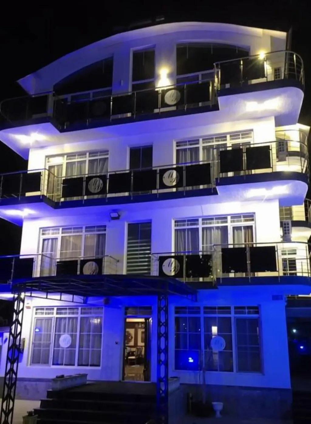 Hotel Marina Bay Beach