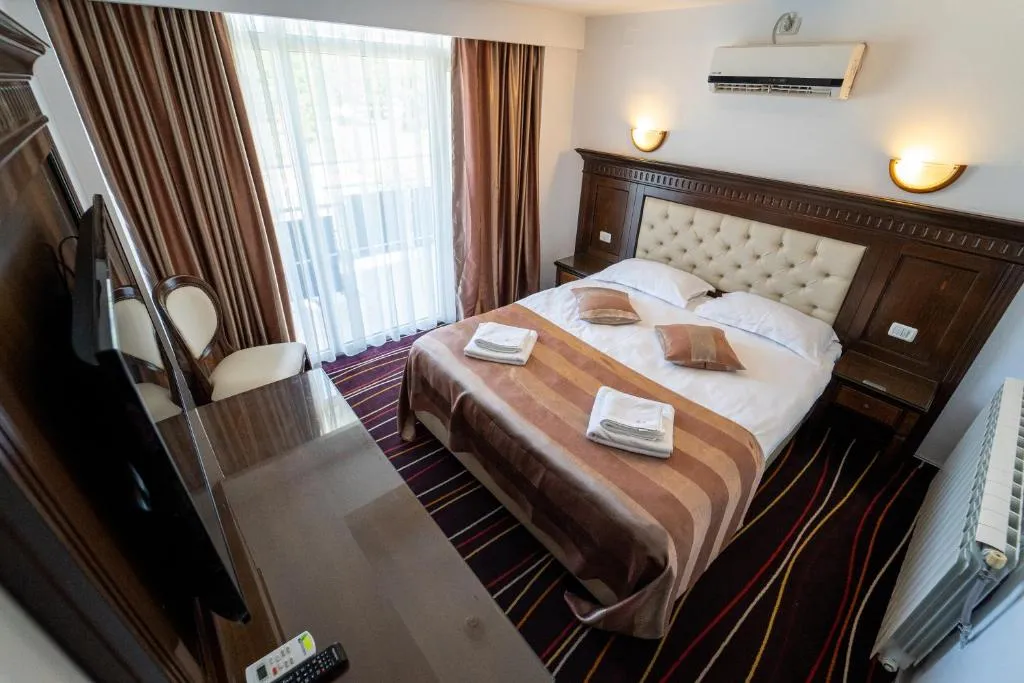 Hotel Marina Bay Beach