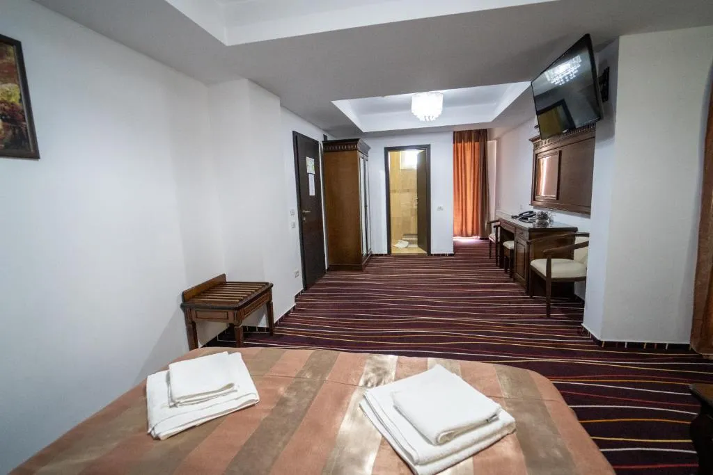 Hotel Marina Bay Beach